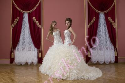Wedding dress 349797228