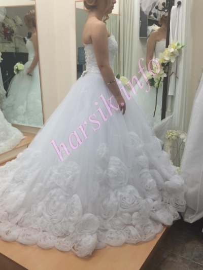 Wedding dress 417663346