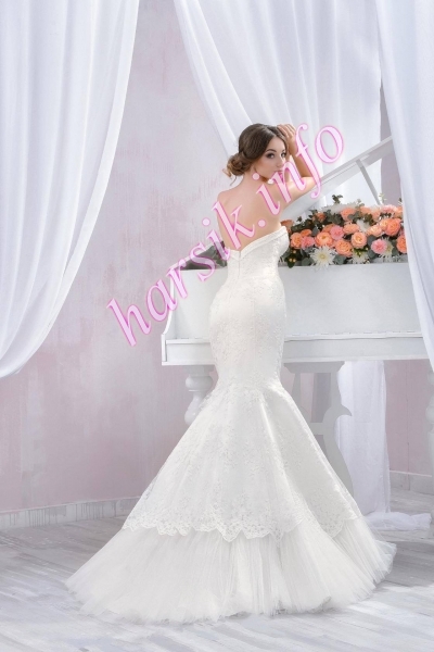 Wedding dress 142209687