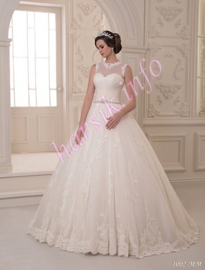 Wedding dress 453782672