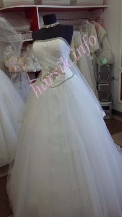 Wedding dress 425630956