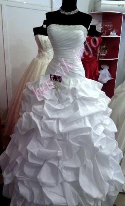 Wedding dress 440520307
