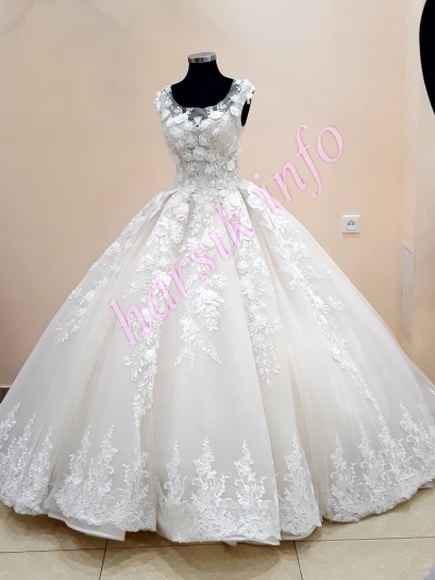Wedding dress 52716037