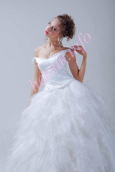 Wedding dress 342482125