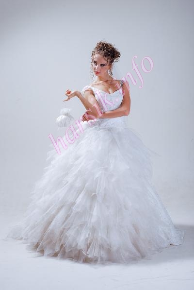 Свадебное платье 681352337