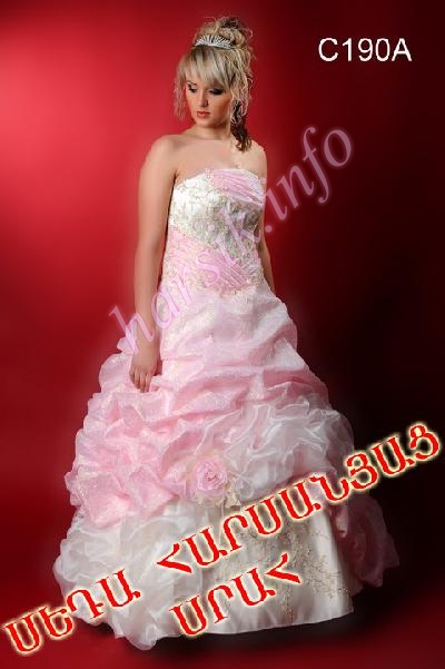 Wedding dress 351771377