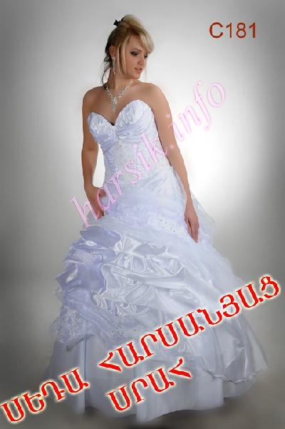 Wedding dress 826794930