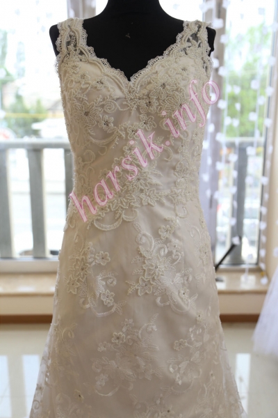 Wedding dress 110458994