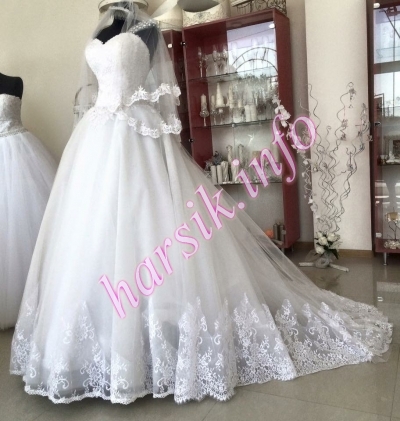 Wedding dress 518617744