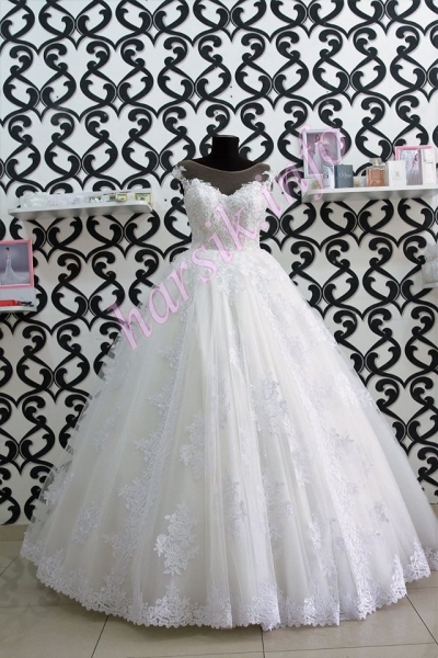 Wedding dress 243191897