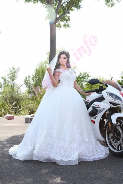Wedding dress 863292326