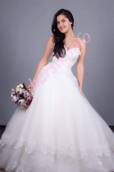 Wedding dress 225365494
