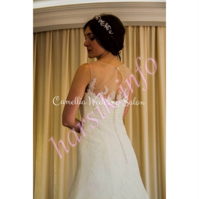 Wedding dress 113653317