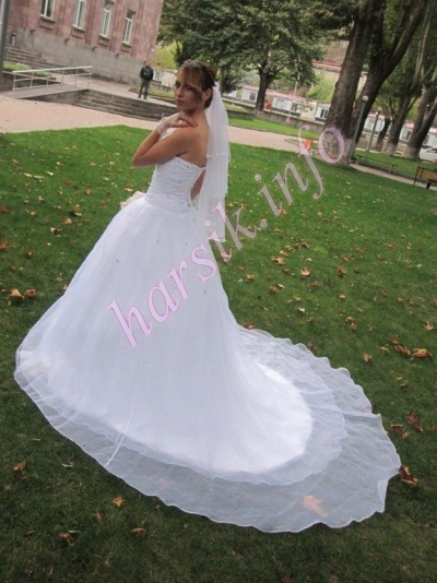 Wedding dress 589524303