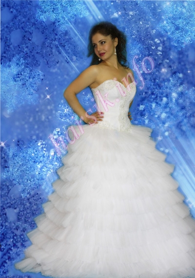 Wedding dress 104685080
