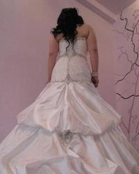 Wedding dress 84663230