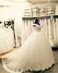 Wedding dress 983082692