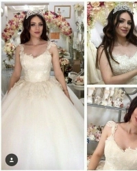 Wedding dress 484511974