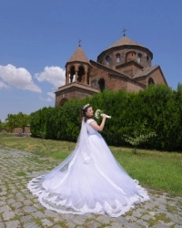 Wedding dress 641986538
