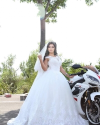 Wedding dress 750395052
