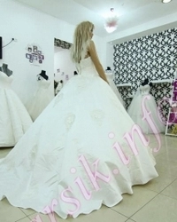 Wedding dress 84432073
