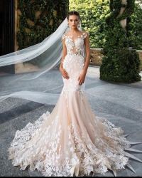 Wedding dress 469644369