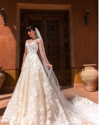 Wedding dress 637687493