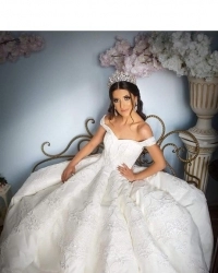 Wedding dress 170867908